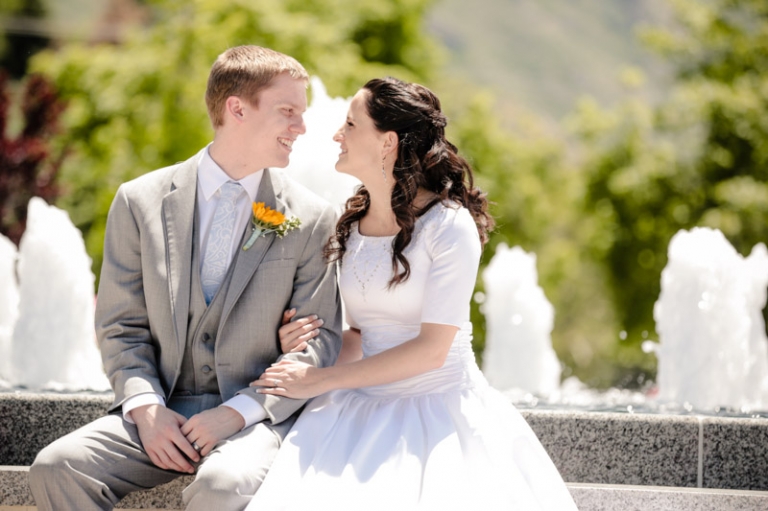 EK-Studios-Wedding-Photographer-Provo-Temple-wedding018-Blog(pp_w768_h511)