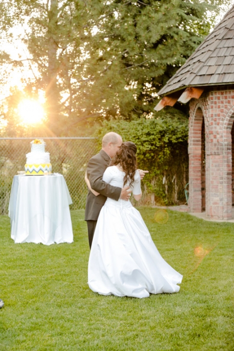 EK-Studios-Wedding-Photographer-Provo-Temple-wedding053-Blog(pp_w480_h720)