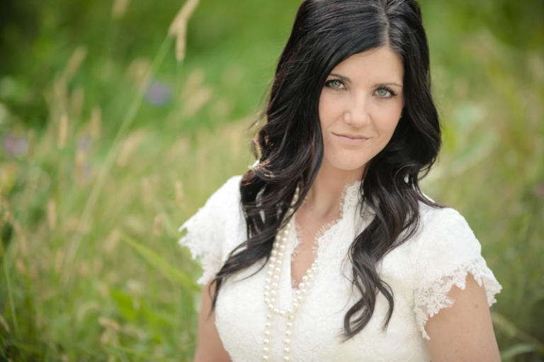 EK-Studios-Wedding-Photographer-Rustic-Bridals-at-a-barn003-Blog(pp_w768_h511)