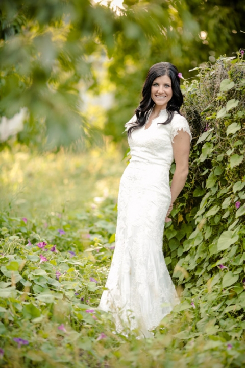 EK-Studios-Wedding-Photographer-Rustic-Bridals-at-a-barn006-Blog(pp_w480_h720)