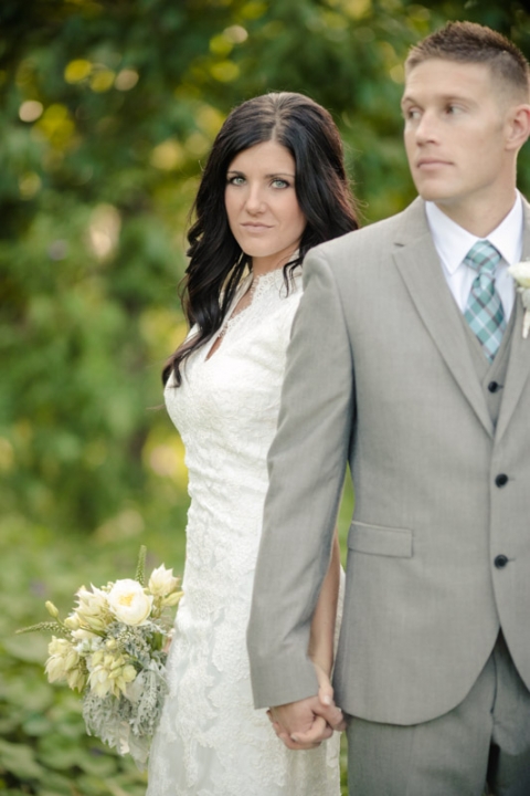 EK-Studios-Wedding-Photographer-Rustic-Bridals-at-a-barn008-Blog(pp_w480_h720)