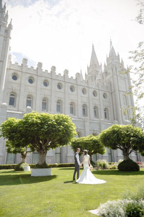 EK-Studios-Wedding-Photographer-SLC-Temple024-Blog(pp_w480_h720)
