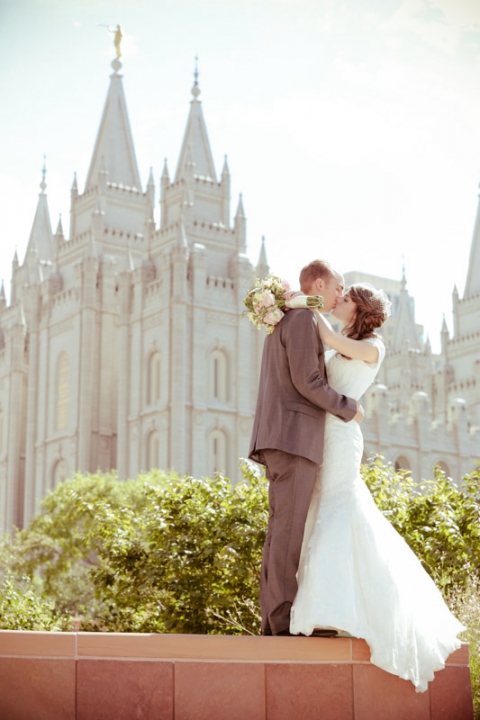 EK-Studios-Wedding-Photographer-SLC-Temple026-Blog(pp_w480_h720)