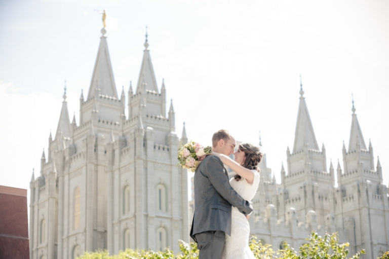 EK-Studios-Wedding-Photographer-SLC-Temple027-Blog(pp_w768_h511)