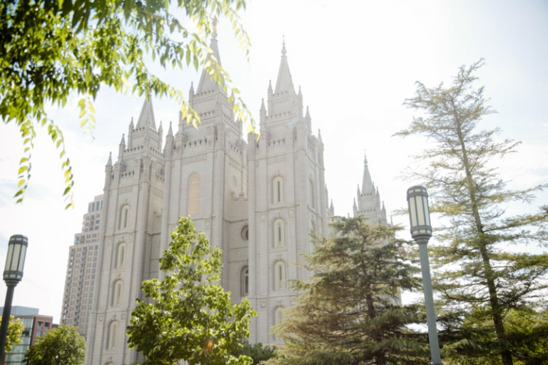 EK-Studios-Wedding-Photographer-SLC-Temple033-Blog(pp_w768_h511)
