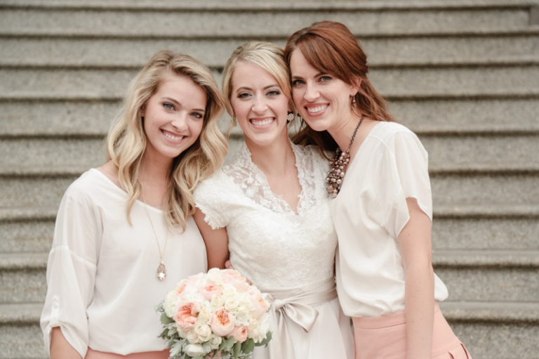 EK-Studios-Wedding-Photographer-Salt-lake-hardware-building-reception012-Blog(pp_w768_h511)