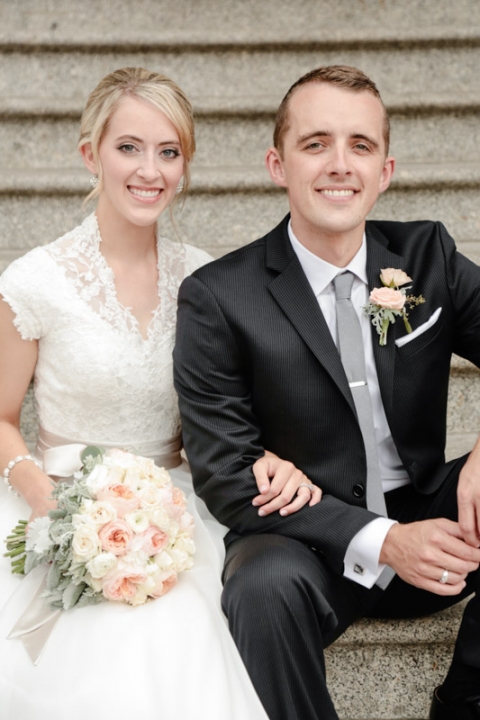 EK-Studios-Wedding-Photographer-Salt-lake-hardware-building-reception014-Blog(pp_w480_h720)