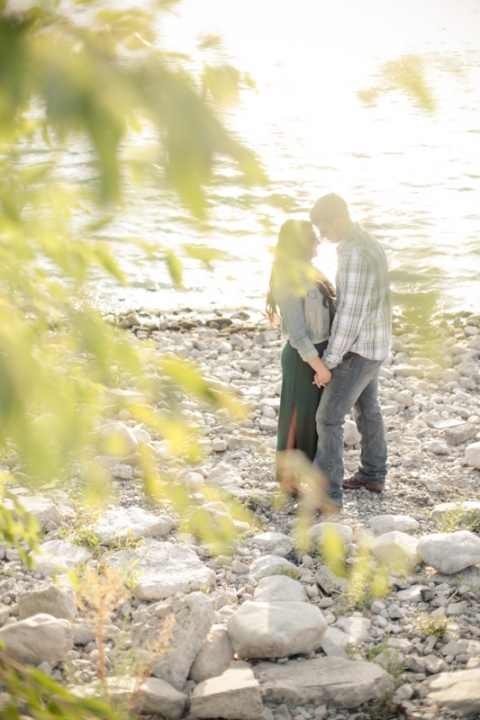EK-Studios-Wedding-Photographer-Summer-Engagements-on-a-Dock-and-Lake030-Blog(pp_w480_h720)
