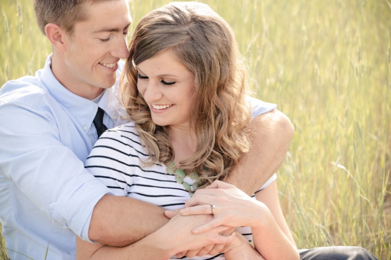 EK-Studios-Wedding-Photographer-Sunkissed-Wheat-field-Engagements005-Blog(pp_w768_h511)