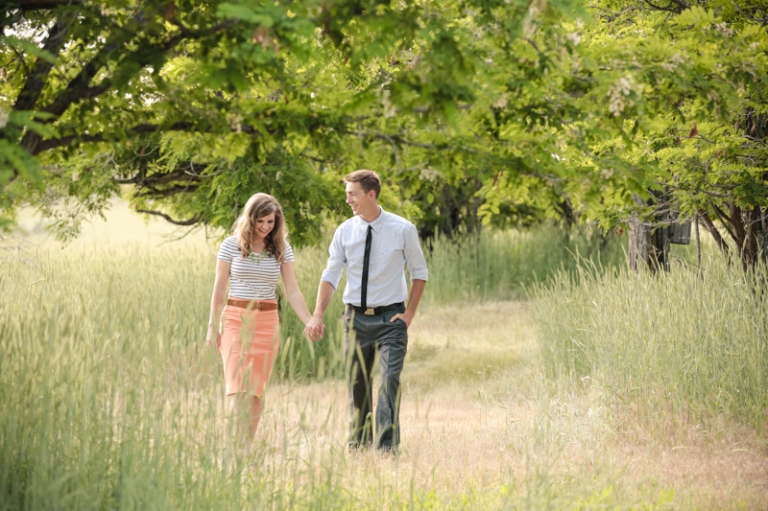 EK-Studios-Wedding-Photographer-Sunkissed-Wheat-field-Engagements018-Blog(pp_w768_h511)