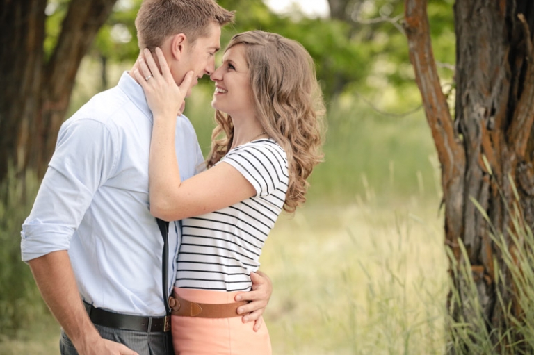 EK-Studios-Wedding-Photographer-Sunkissed-Wheat-field-Engagements022-Blog(pp_w768_h511)