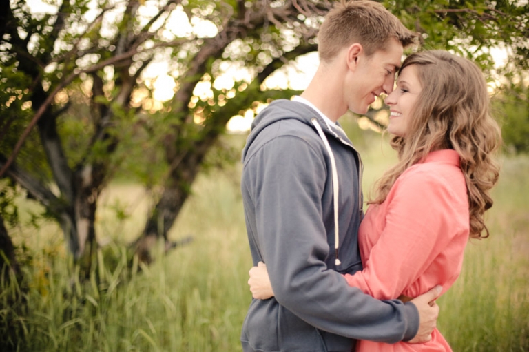 EK-Studios-Wedding-Photographer-Sunkissed-Wheat-field-Engagements027-Blog(pp_w768_h511)