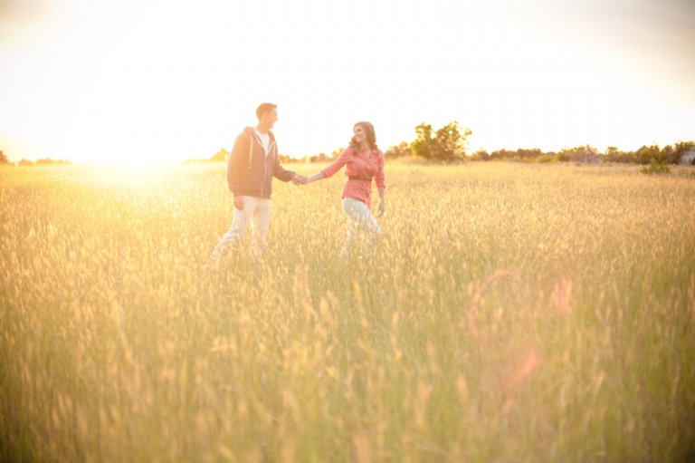 EK-Studios-Wedding-Photographer-Sunkissed-Wheat-field-Engagements030-Blog(pp_w768_h511)