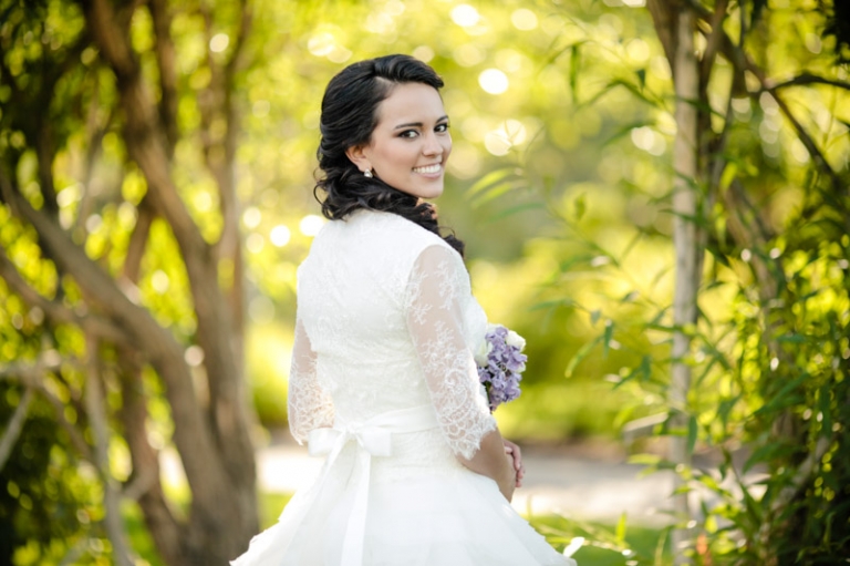 EK-Studios-Wedding-Photographer-Thanksgiving-Point-Bridals-Gardens001-Blog(pp_w768_h511)