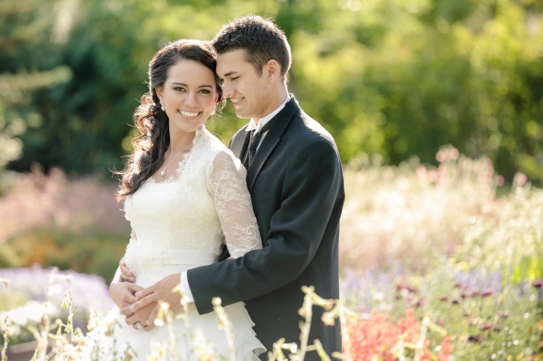 EK-Studios-Wedding-Photographer-Thanksgiving-Point-Bridals-Gardens007-Blog(pp_w768_h511)