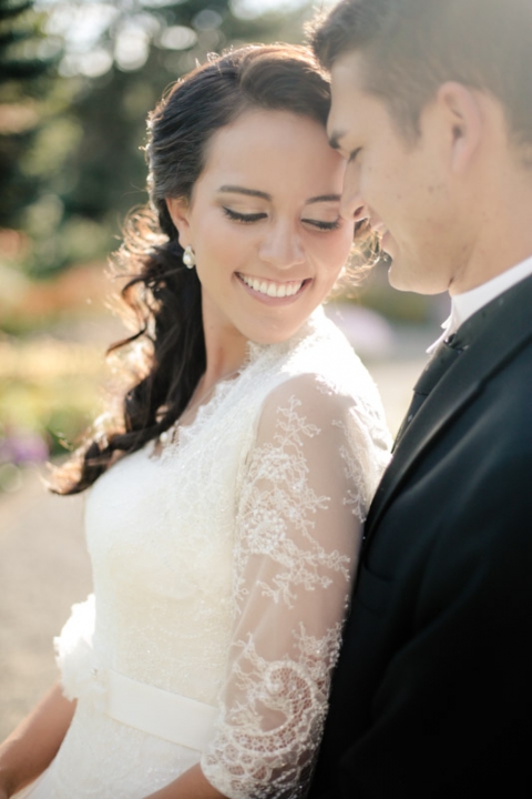 EK-Studios-Wedding-Photographer-Thanksgiving-Point-Bridals-Gardens008-Blog(pp_w480_h720)