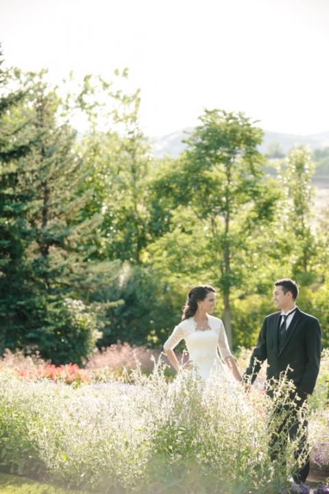 EK-Studios-Wedding-Photographer-Thanksgiving-Point-Bridals-Gardens012-Blog(pp_w480_h720)