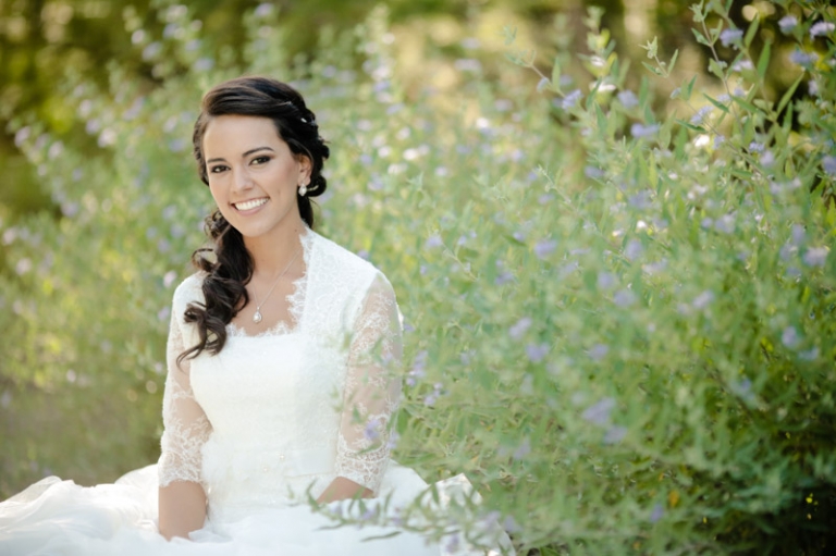 EK-Studios-Wedding-Photographer-Thanksgiving-Point-Bridals-Gardens013-Blog(pp_w768_h511)