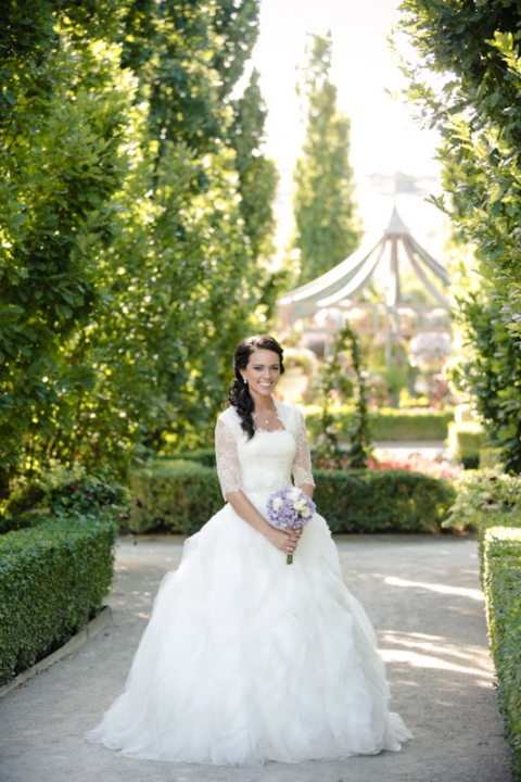 EK-Studios-Wedding-Photographer-Thanksgiving-Point-Bridals-Gardens022-Blog(pp_w480_h720)