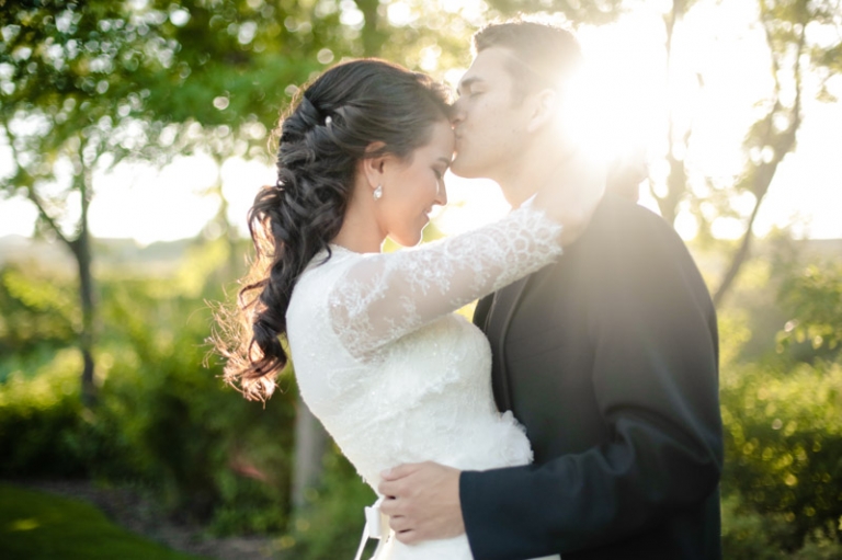 EK-Studios-Wedding-Photographer-Thanksgiving-Point-Bridals-Gardens034-Blog(pp_w768_h511)