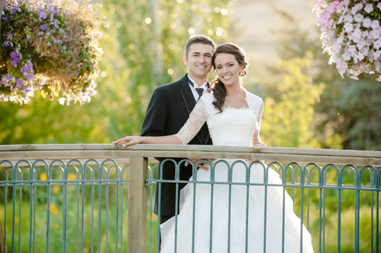 EK-Studios-Wedding-Photographer-Thanksgiving-Point-Bridals-Gardens038-Blog(pp_w768_h511)