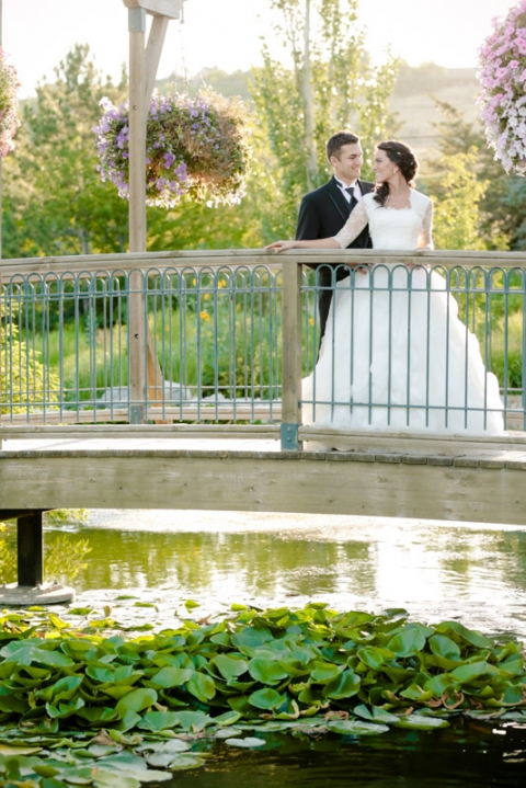 EK-Studios-Wedding-Photographer-Thanksgiving-Point-Bridals-Gardens039-Blog(pp_w480_h719)