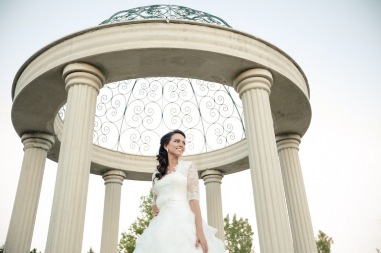 EK-Studios-Wedding-Photographer-Thanksgiving-Point-Bridals-Gardens051-Blog(pp_w768_h511)