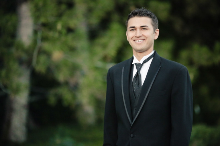 EK-Studios-Wedding-Photographer-Thanksgiving-Point-Bridals-Gardens053-Blog(pp_w768_h511)