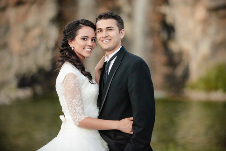 EK-Studios-Wedding-Photographer-Thanksgiving-Point-Bridals-Gardens057-Blog(pp_w768_h511)