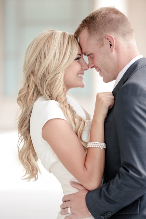 EK-Studios-Wedding-Photographer-The-McMullin-House-Reception018-Blog(pp_w480_h720)