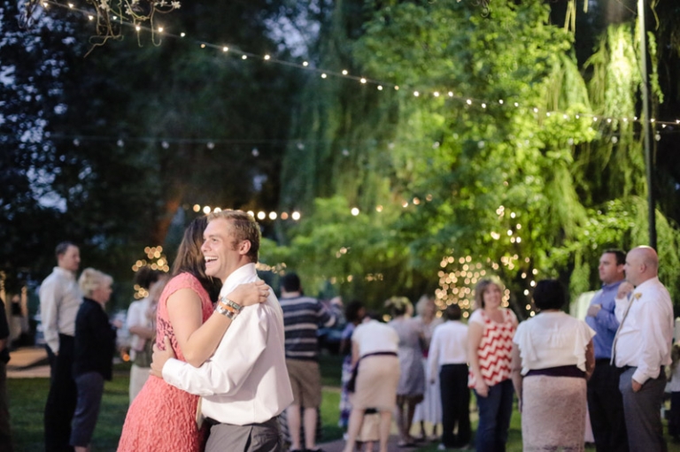 EK-Studios-Wedding-Photographer-The-McMullin-House-Reception065-Blog(pp_w768_h511)