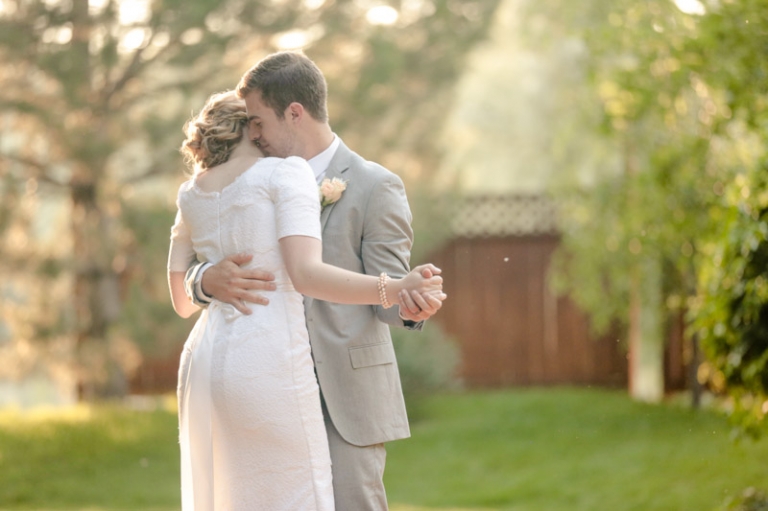 EK-Studios-Wedding-Photographer-Wedding-Erin-Joel060-Blog(pp_w768_h511)