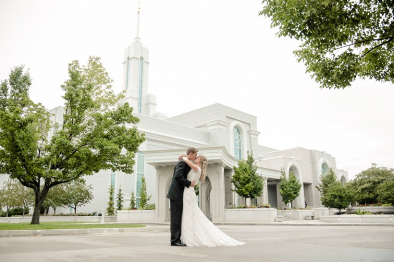 EK-Studios-Wedding-Photographer-Wedding-Reception-at-Sleepy-Ridge017-Blog(pp_w768_h511)