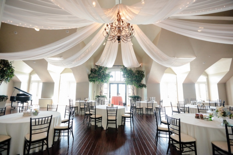 EK-Studios-Wedding-Photographer-Wedding-Reception-at-Sleepy-Ridge035-Blog(pp_w768_h511)