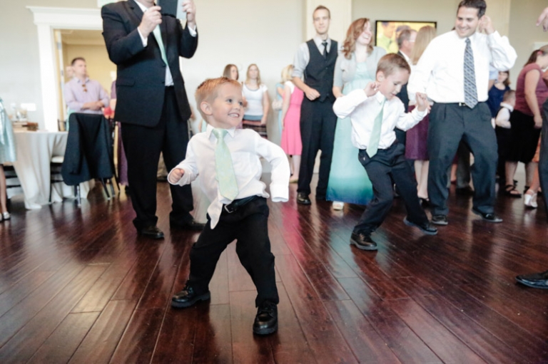 EK-Studios-Wedding-Photographer-Wedding-Reception-at-Sleepy-Ridge051-Blog(pp_w768_h511)