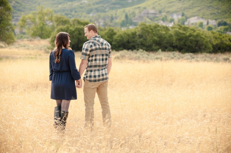 EK-Studios-Wedding-Photographer-Wheat-field-engagements002-Blog(pp_w768_h511)