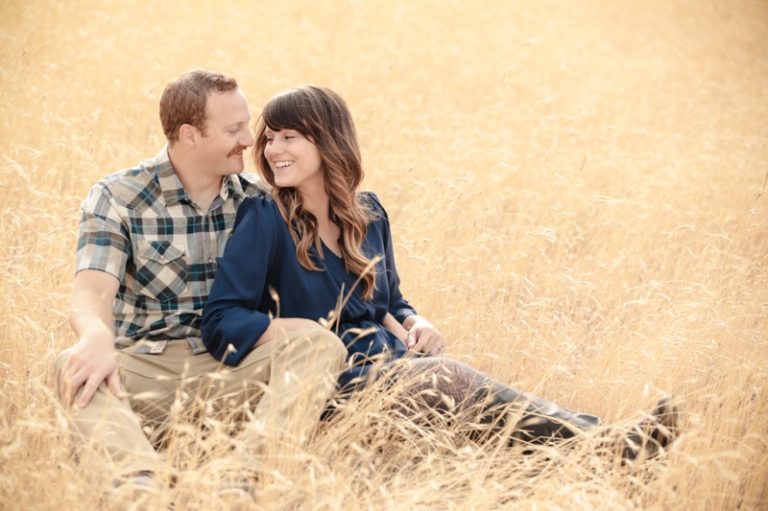 EK-Studios-Wedding-Photographer-Wheat-field-engagements008-Blog(pp_w768_h511)