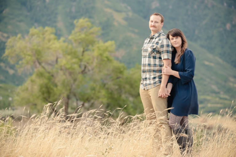 EK-Studios-Wedding-Photographer-Wheat-field-engagements010-Blog(pp_w768_h511)