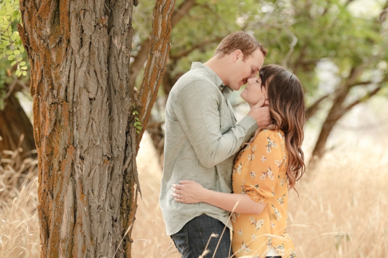 EK-Studios-Wedding-Photographer-Wheat-field-engagements022-Blog(pp_w768_h511)