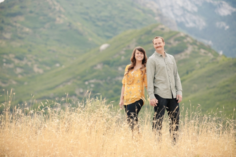 EK-Studios-Wedding-Photographer-Wheat-field-engagements033-Blog(pp_w768_h511)