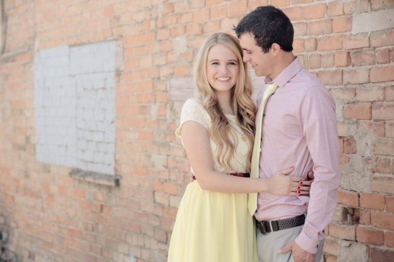 EK-Studios-Wedding-Photographer-old-town-rustic-engagements009-Blog(pp_w768_h511)