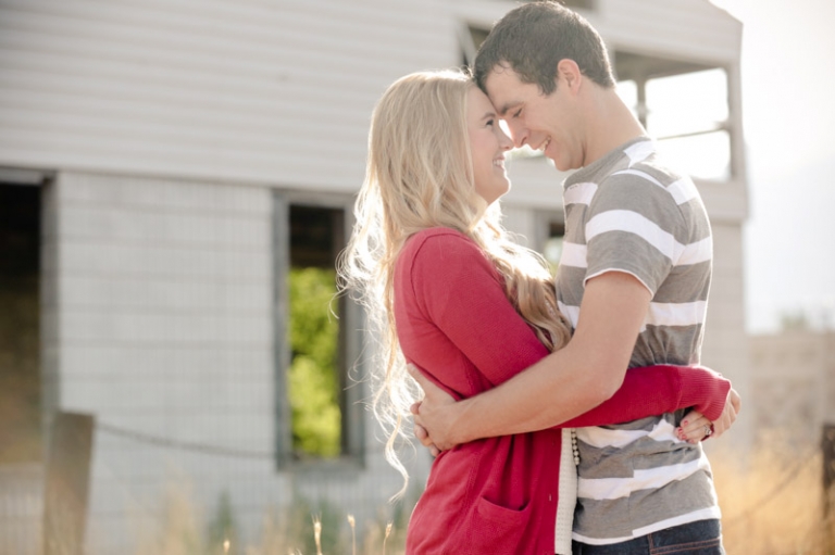 EK-Studios-Wedding-Photographer-old-town-rustic-engagements034-Blog(pp_w768_h511)