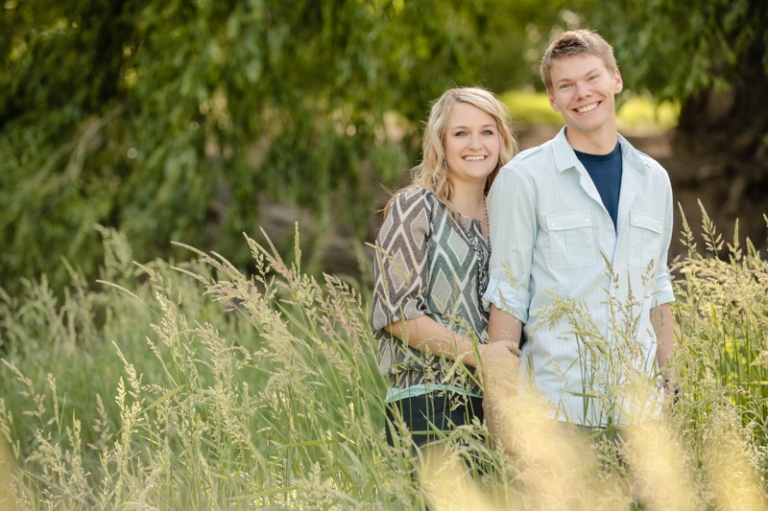 EK-Studios-Wedding-Photographer-picnic-under-a-willow-tree009-Blog(pp_w768_h511)