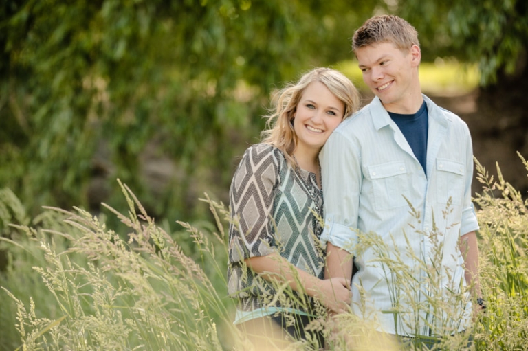 EK-Studios-Wedding-Photographer-picnic-under-a-willow-tree011-Blog(pp_w768_h511)