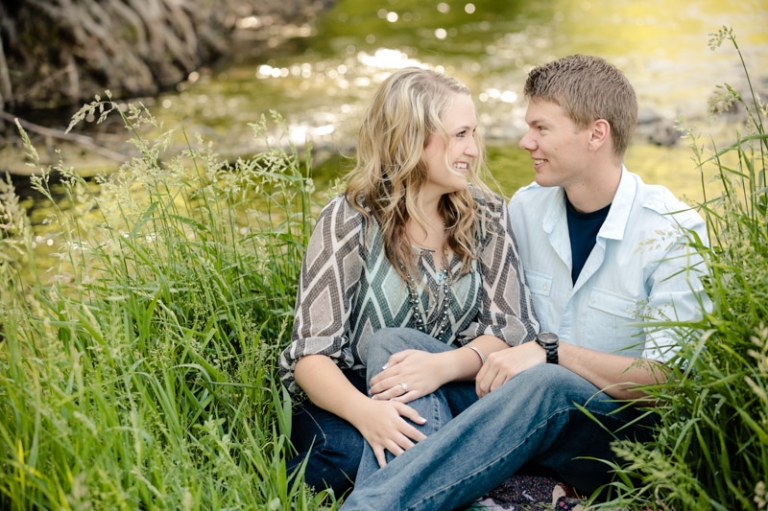 EK-Studios-Wedding-Photographer-picnic-under-a-willow-tree014-Blog(pp_w768_h511)