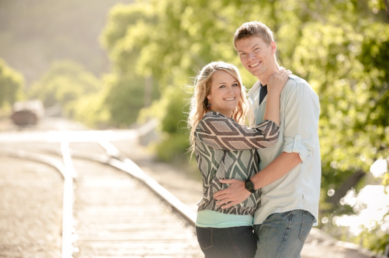 EK-Studios-Wedding-Photographer-picnic-under-a-willow-tree018-Blog(pp_w768_h511)