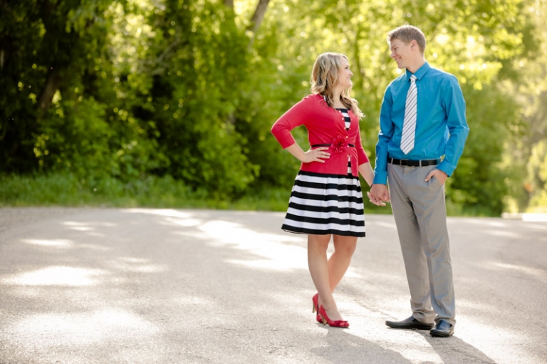 EK-Studios-Wedding-Photographer-picnic-under-a-willow-tree021-Blog(pp_w768_h511)