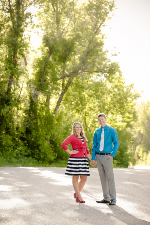 EK-Studios-Wedding-Photographer-picnic-under-a-willow-tree022-Blog(pp_w480_h720)