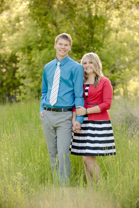 EK-Studios-Wedding-Photographer-picnic-under-a-willow-tree025-Blog(pp_w480_h720)