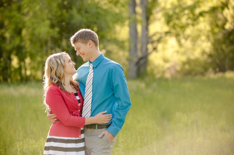EK-Studios-Wedding-Photographer-picnic-under-a-willow-tree035-Blog(pp_w768_h511)